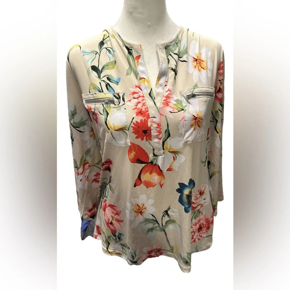 New York And Company Cream & Multicolor Floral Blouse Size Medium - Picture 1 of 7